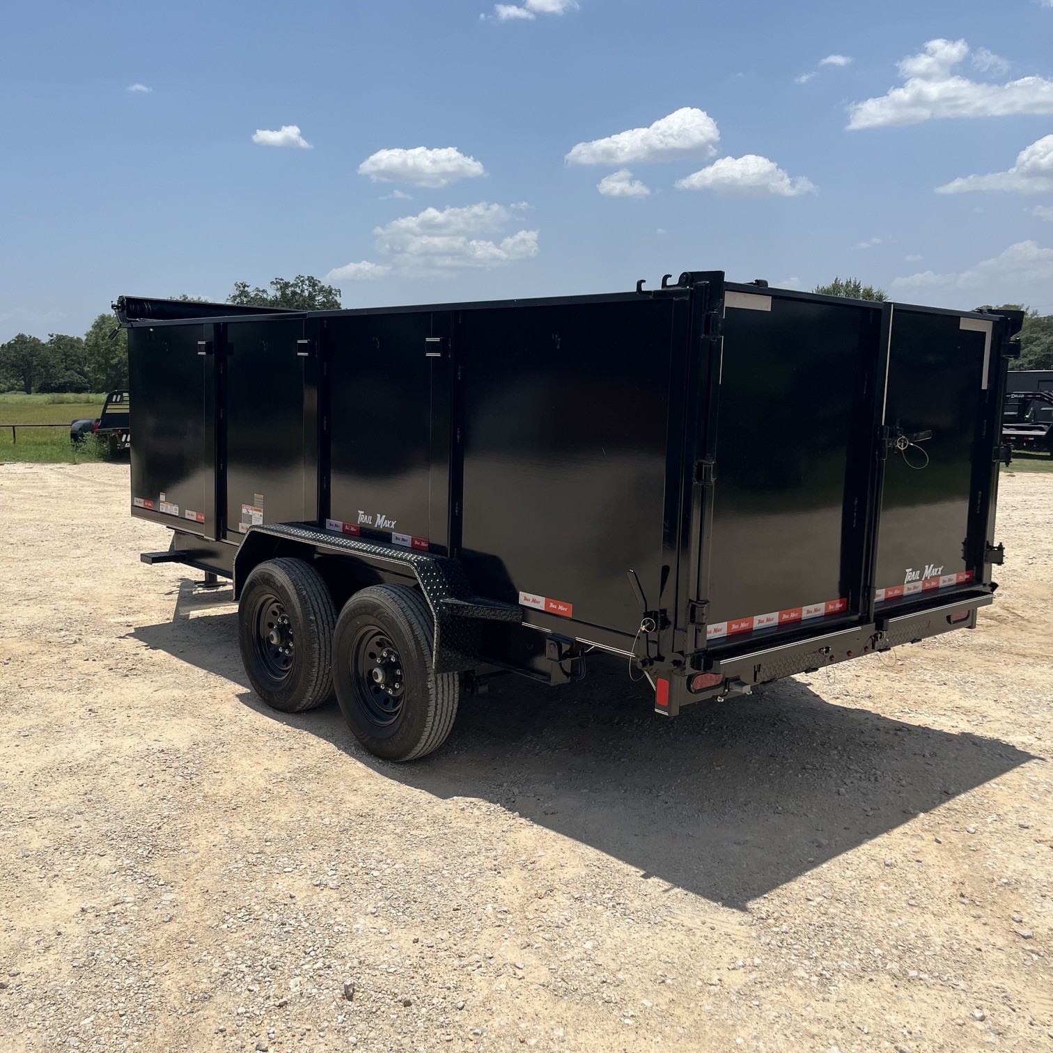 2026 Trailmaxx DT27-16'4 Dump Trailer